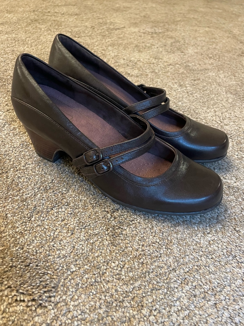 Clarks Women's Double-Strap Mary Jane Heels in Brown Leather Size 9.5